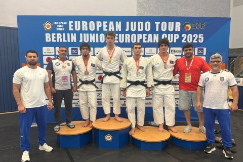 La squadra giovanile azera di judo conquista il terzo posto in Europa
