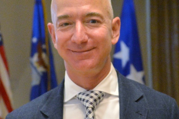 Jeff Bezos e Lauren Sanchez a Venezia: al via i festeggiamenti nuziali tra lusso e ospiti internazionali