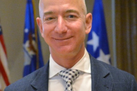 Jeff Bezos e Lauren Sanchez a Venezia: al via i festeggiamenti nuziali tra lusso e ospiti internazionali