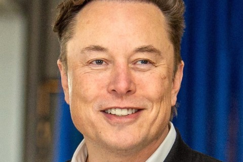 SpaceX investe 2 miliardi di dollari in xAI, la startup di Musk per l’intelligenza artificiale