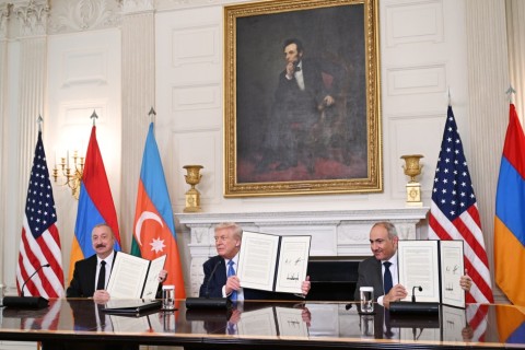 Storico accordo tra Stati Uniti, Armenia e Azebaigian: pace nel Caucaso meridionale