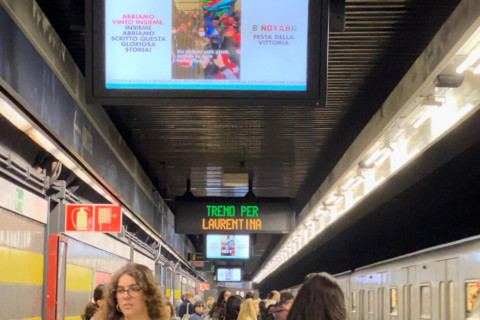 A Roma è apparso un video dedicato alla Giornata della Vittoria – FOTO