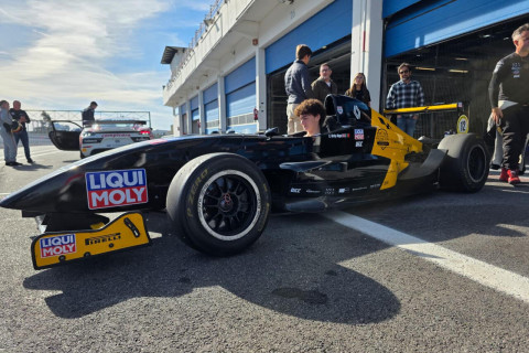 Il pilota automobilistico azero ha ricevuto un’offerta dalla McLaren