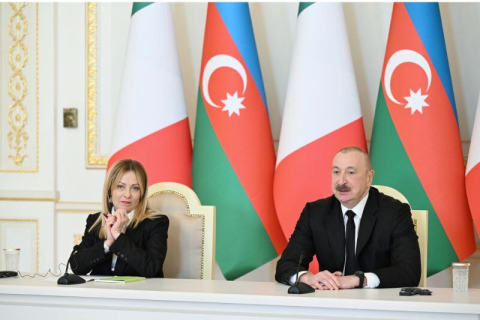 Il Presidente Ilham Aliyev e la Presidente del Consiglio dei Ministri d’Italia Giorgia Meloni hanno rilasciato dichiarazioni alla stampa