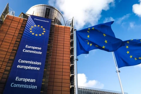 La Commissione europea rifiuta di commentare la disputa tra Italia e Germania sui migranti